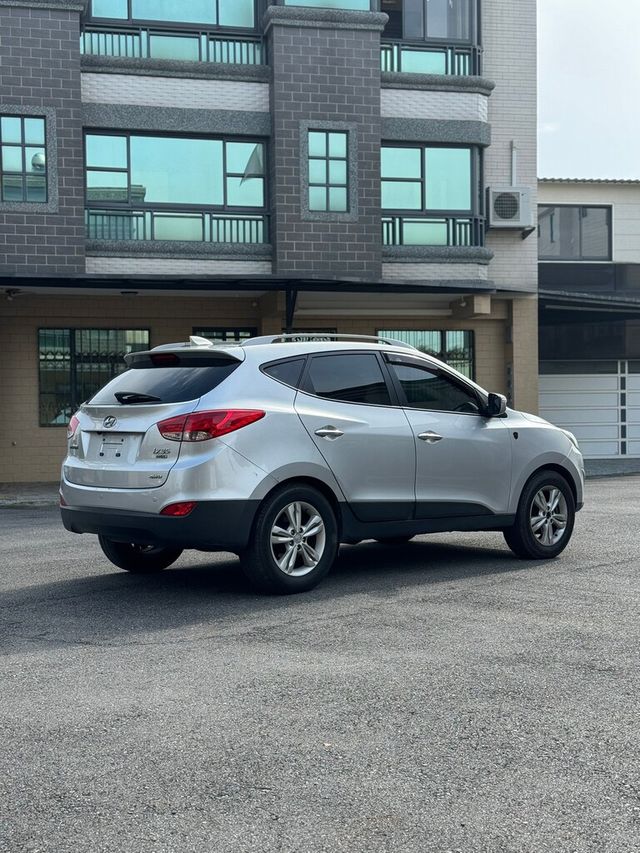 HYUNDAI現代 IX35  第3張相片