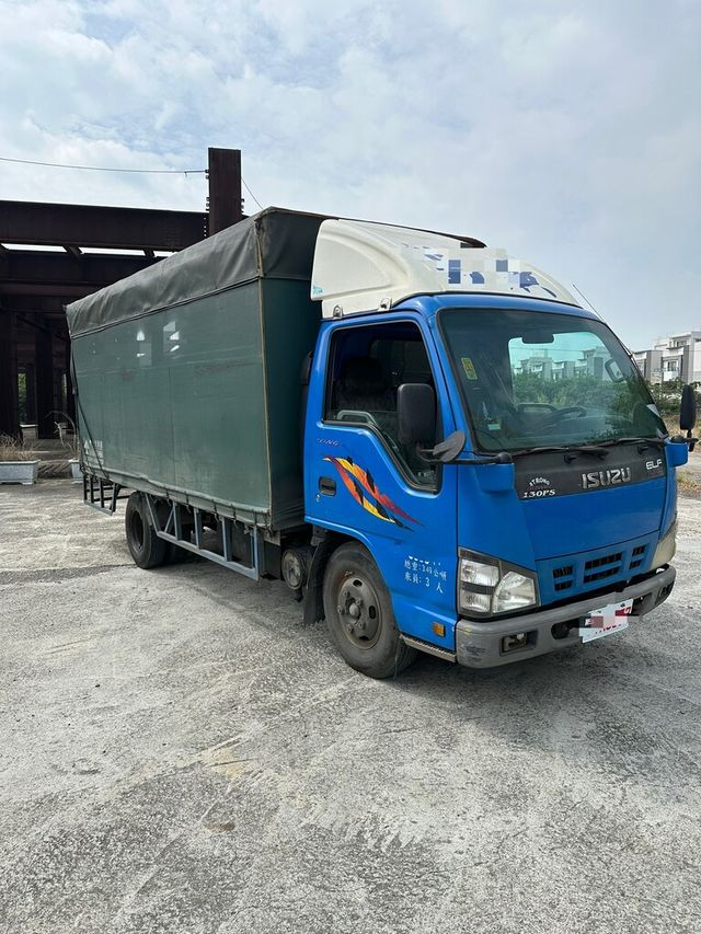 ISUZU五十鈴 ELF  第3張相片
