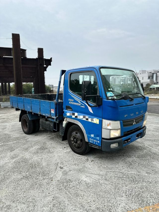 MITSUBISHI三菱 CANTER  第3張相片