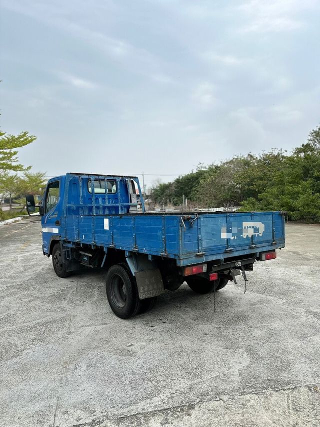 MITSUBISHI三菱 CANTER  第7張相片