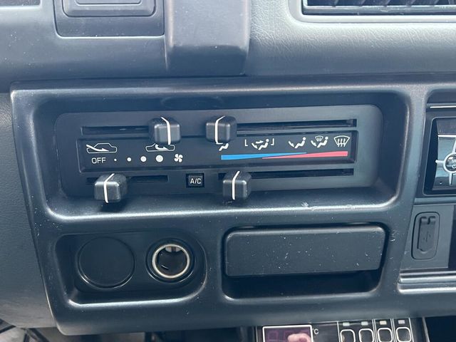 MITSUBISHI三菱 DELICA  第15張相片