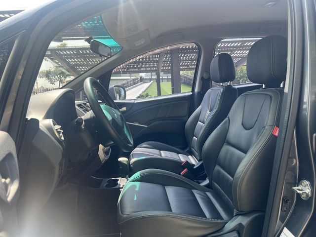 MITSUBISHI三菱 COLT PLUS  第15張相片
