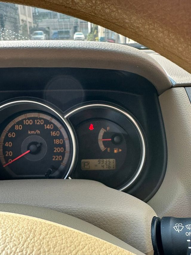 NISSAN日產 TIIDA  第5張相片