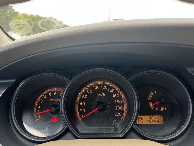 NISSAN日產 LIVINA  第13張相片