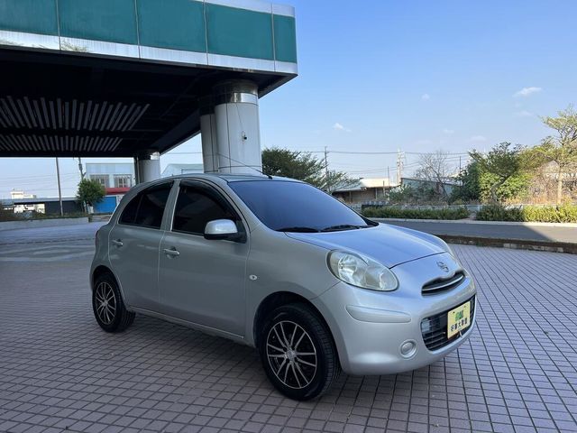 NISSAN日產 MARCH  第5張相片