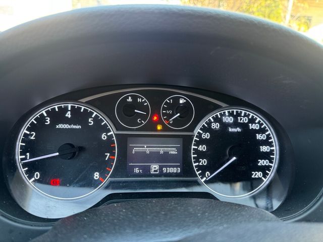 NISSAN日產 TIIDA  第3張相片