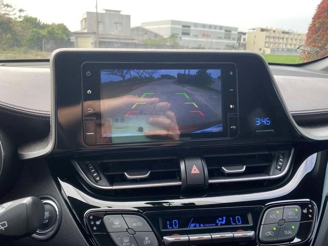 TOYOTA豐田 C-HR  第27張相片
