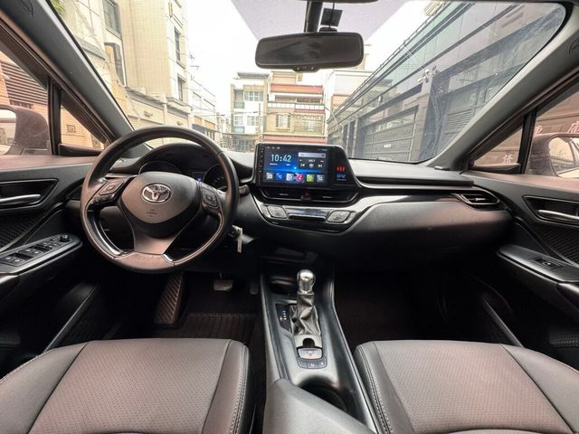 TOYOTA豐田 C-HR  第11張相片