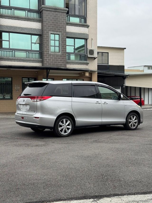 TOYOTA豐田 PREVIA  第3張相片