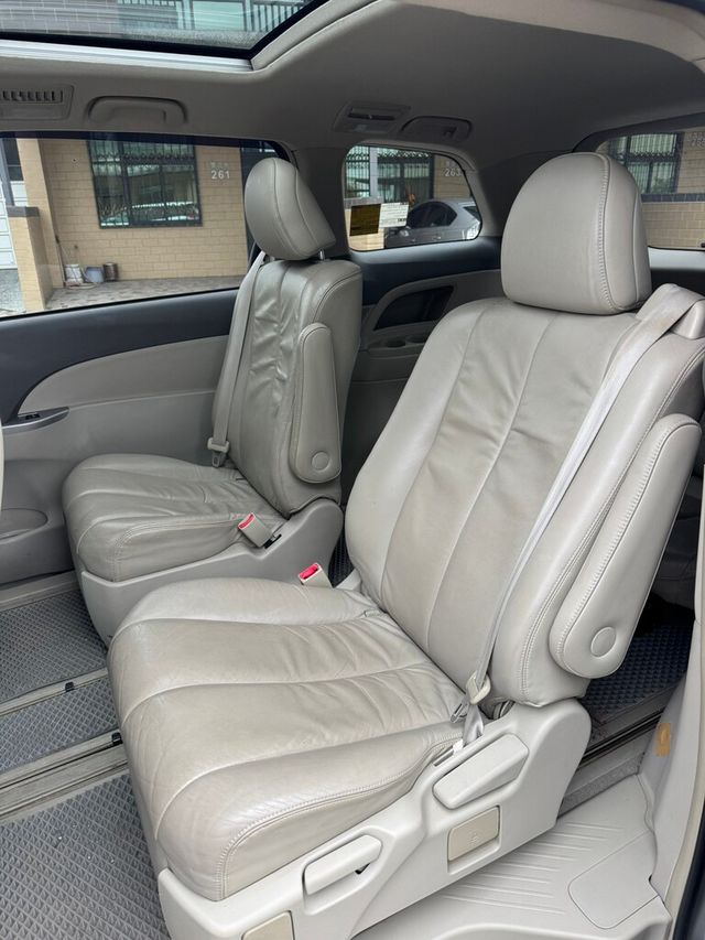 TOYOTA豐田 PREVIA  第17張相片