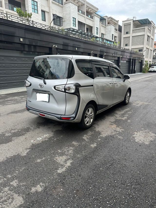 TOYOTA豐田 SIENTA  第3張相片