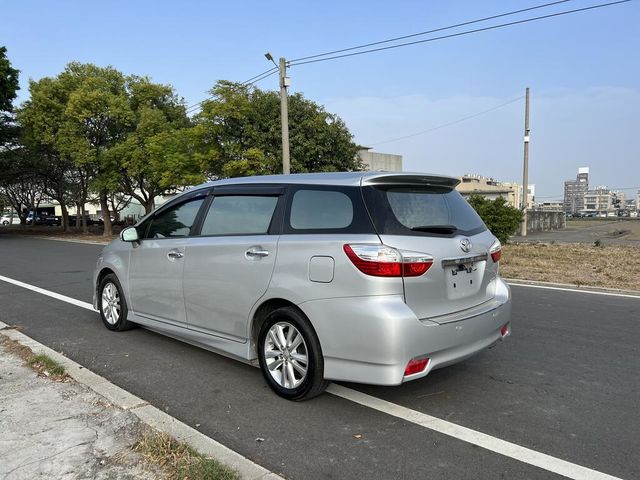 TOYOTA豐田 WISH  第9張相片