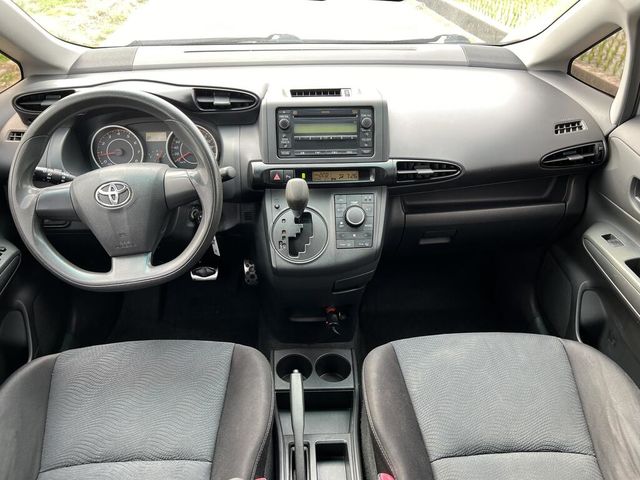 TOYOTA豐田 WISH  第9張相片