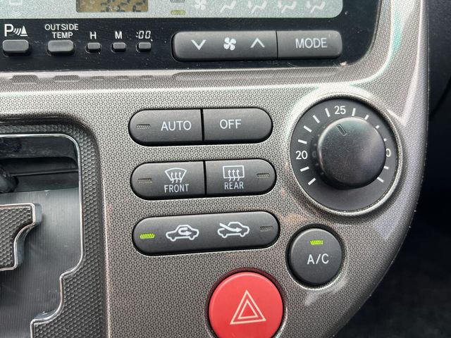 TOYOTA豐田 WISH  第31張相片