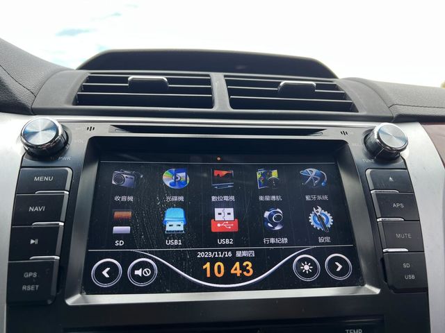 TOYOTA豐田 CAMRY  第21張相片