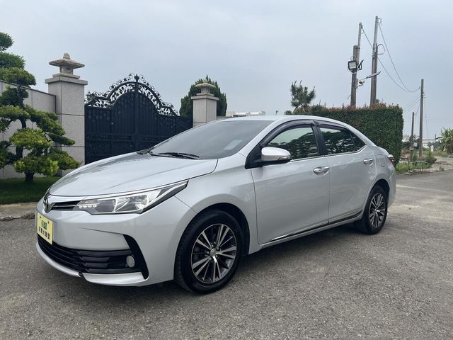 TOYOTA豐田 ALTIS  第1張相片