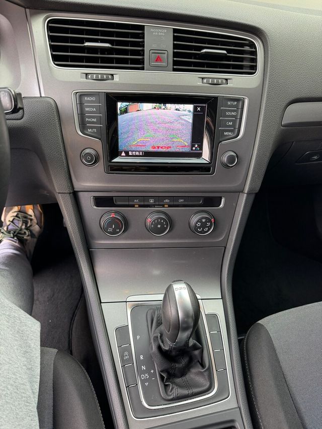 VOLKSWAGEN福斯 GOLF  第9張相片