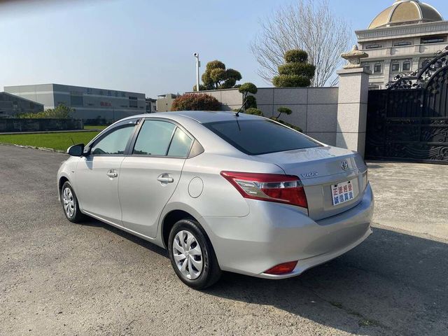 TOYOTA豐田 VIOS  第7張相片