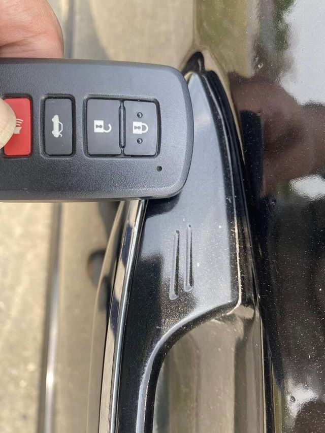 TOYOTA豐田 ALTIS  第7張相片