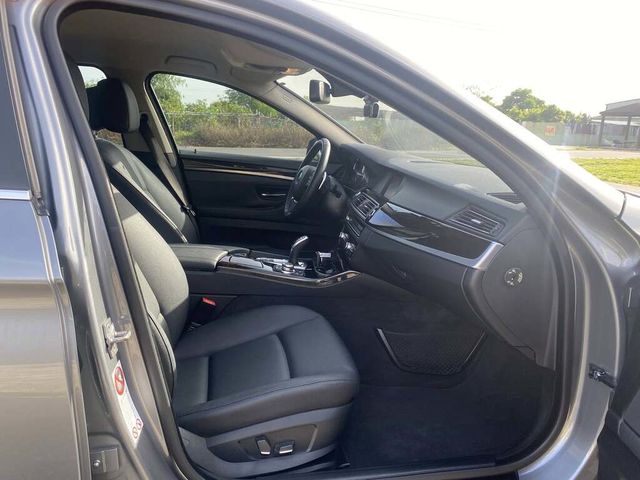 BMW寶馬 520D  第16張相片