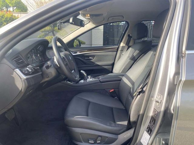 BMW寶馬 520D  第18張相片