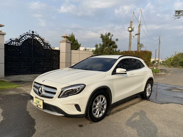 M-BENZ賓士 GLA180  第1張相片