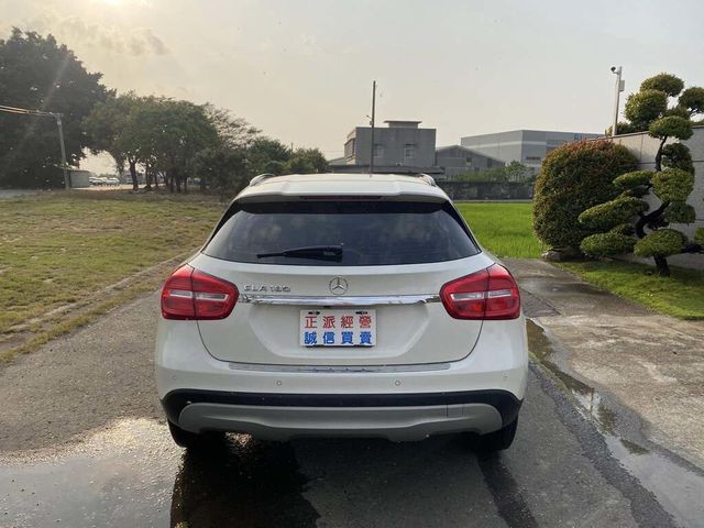 M-BENZ賓士 GLA180  第5張相片