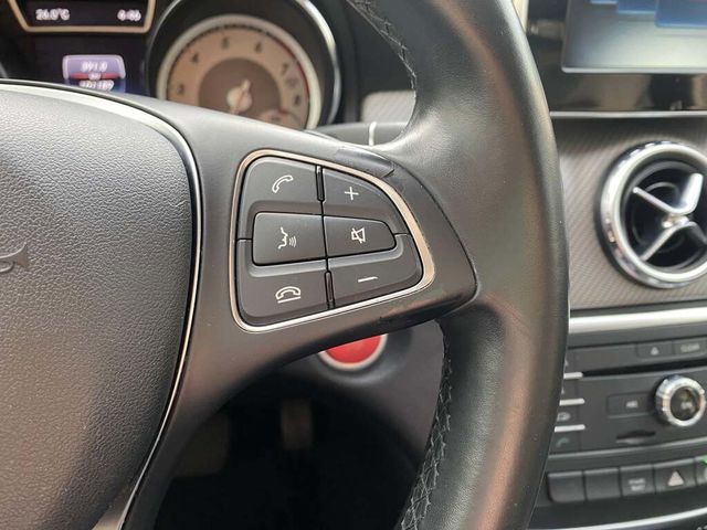 M-BENZ賓士 GLA180  第11張相片