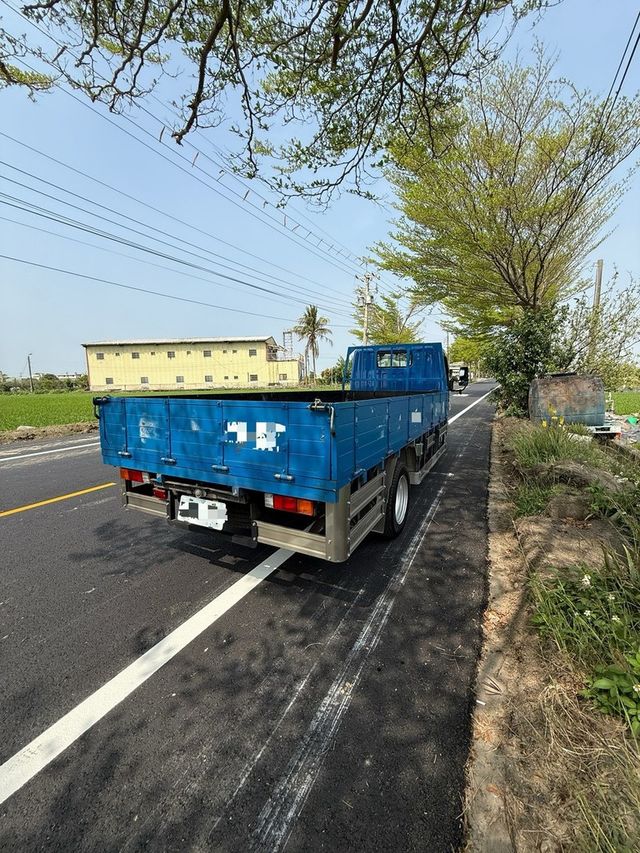 MITSUBISHI三菱 CANTER  第3張相片