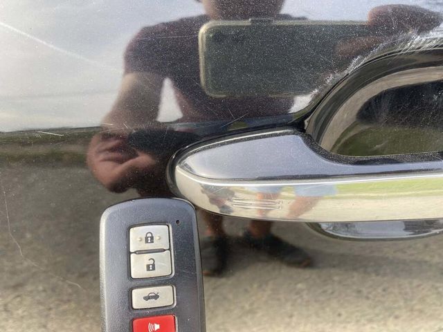 TOYOTA豐田 CAMRY HYBRID  第7張相片