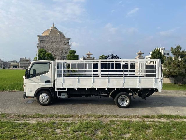 MITSUBISHI三菱 CANTER  第7張相片