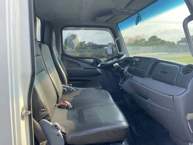 MITSUBISHI三菱 CANTER  第13張相片