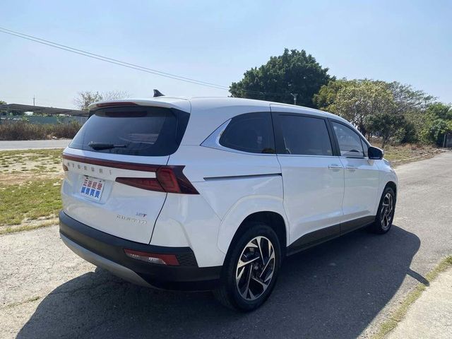 HYUNDAI現代 CUSTIN  第4張相片