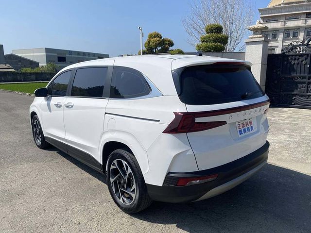 HYUNDAI現代 CUSTIN  第6張相片