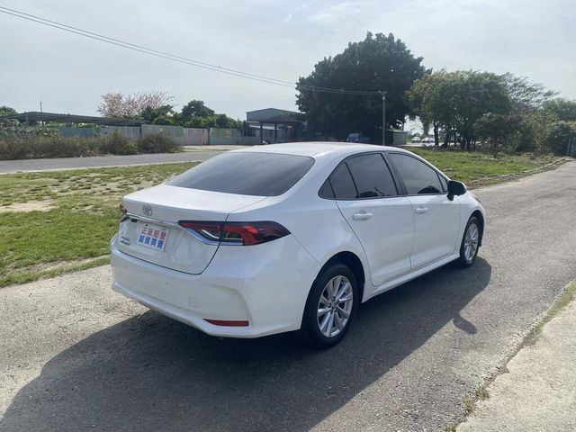 TOYOTA豐田 ALTIS  第4張相片