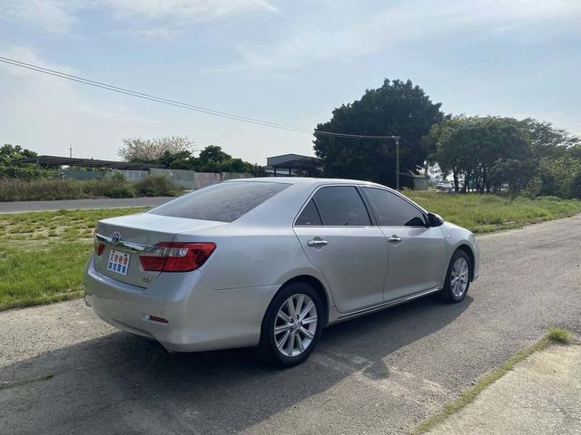 TOYOTA豐田 CAMRY HYBRID  第4張相片