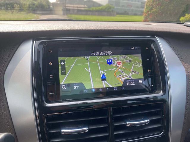 TOYOTA豐田 YARIS CROSSOVER  第12張相片