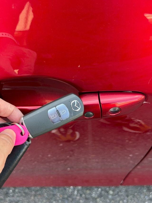 MAZDA馬自達 MAZDA 2  第3張相片