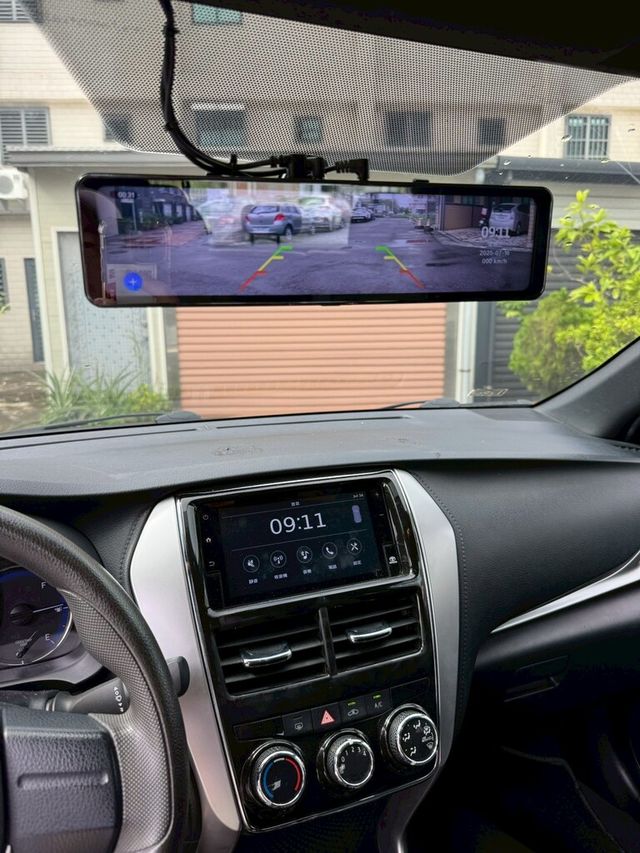 TOYOTA豐田 YARIS  第3張相片