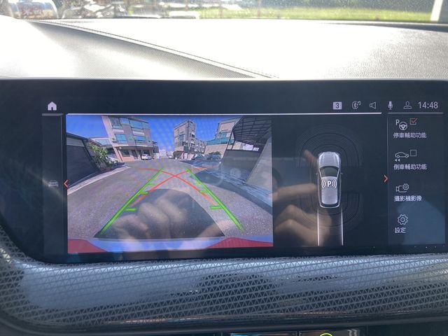 BMW寶馬 118I  第9張相片