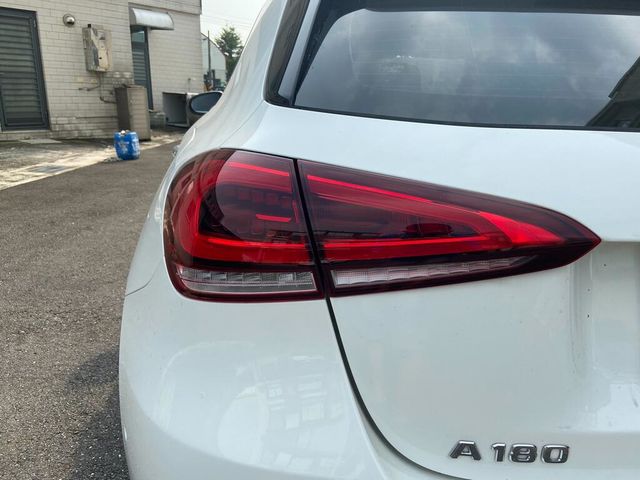 M-BENZ賓士 A180  第20張相片