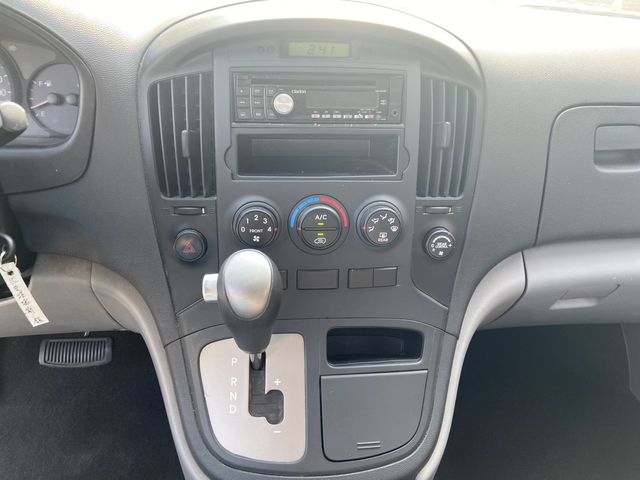 HYUNDAI現代 STAREX  第6張相片