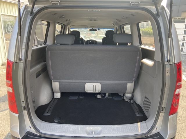 HYUNDAI現代 STAREX  第14張相片