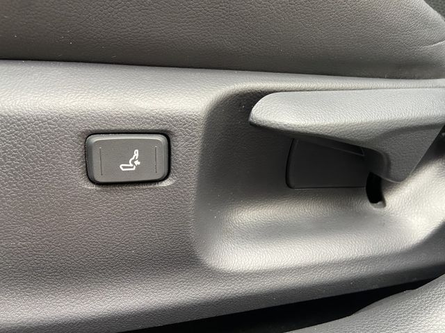 TOYOTA豐田 AURIS  第8張相片