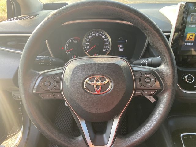 TOYOTA豐田 ALTIS  第4張相片