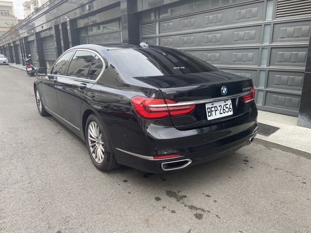 BMW寶馬 730LD  第19張相片