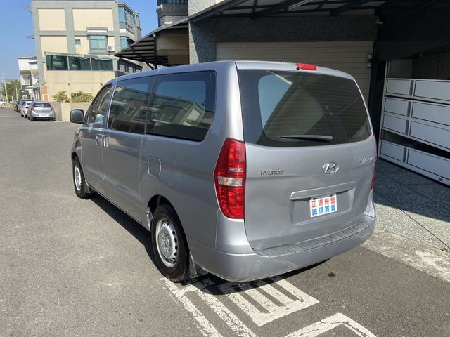 HYUNDAI現代 GRAND STAREX  第15張相片