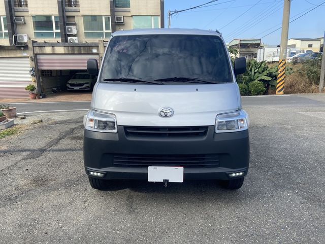 TOYOTA豐田 TOWN ACE  第2張相片
