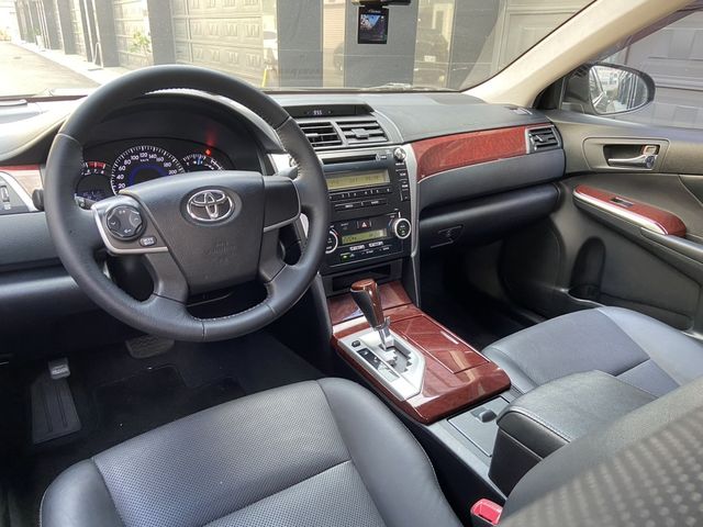 TOYOTA豐田 CAMRY  第13張相片