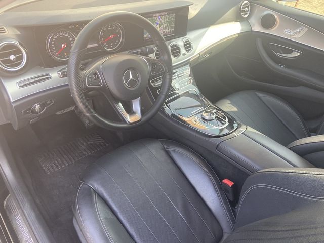 M-BENZ賓士 E200  第11張相片